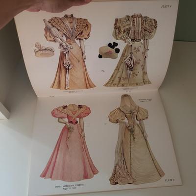 Vintage Children's Books and More (3GB1-KD)