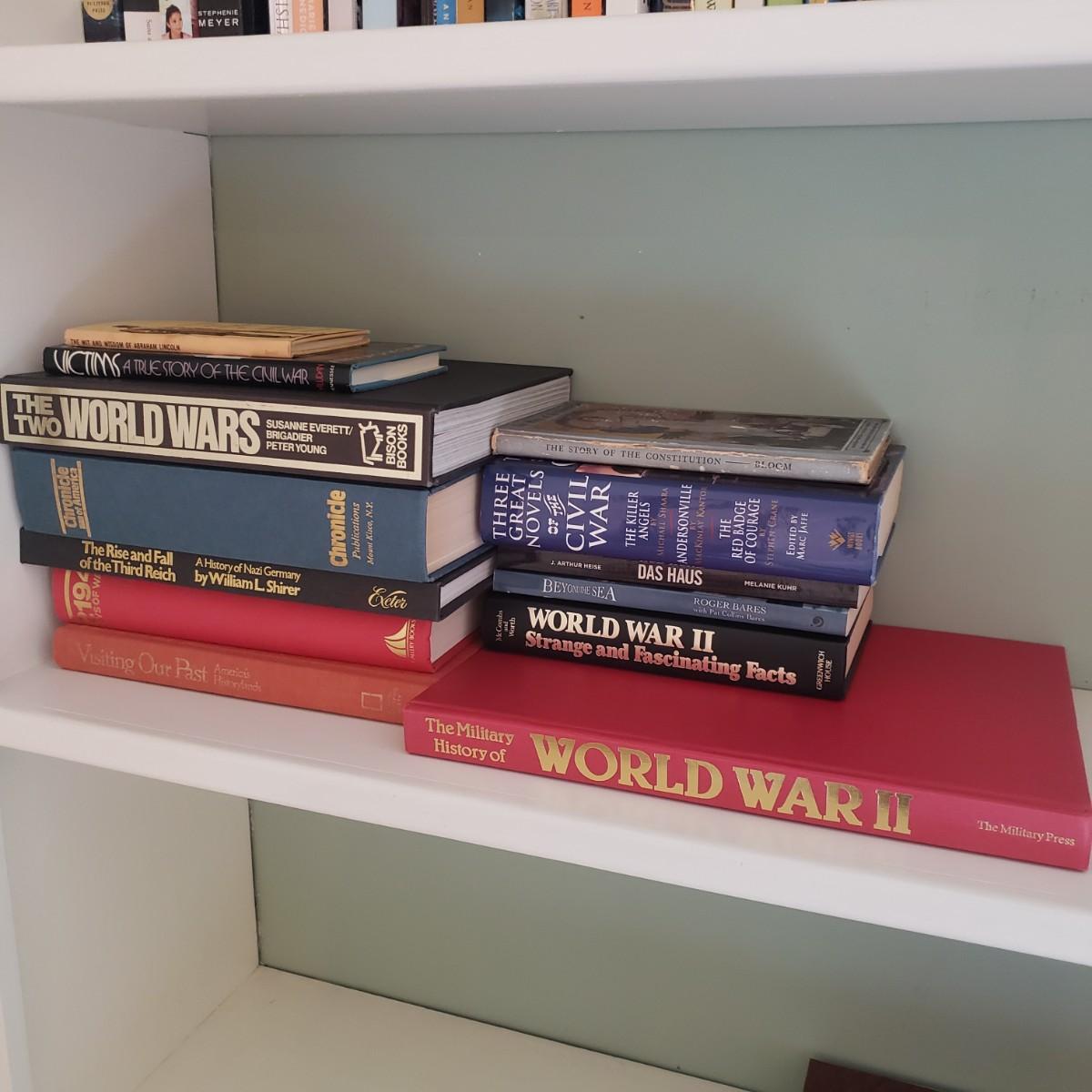 Books about war 3gb1 kd estatesales