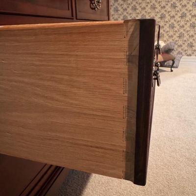 Hekman Inlaid Yew Wood Entertainment Cabinet Chest (3PB-DZ)