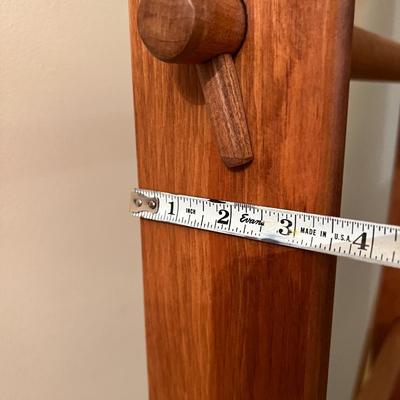 Vintage Amish Quilt Blanket Ladder
