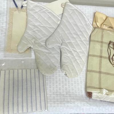Craft Supplies - stitching project pieces - oven mits, towels, bookmark