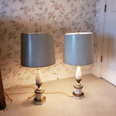 Two Wood Lamps w/ White and Gold Coloring (3GB1-KD)