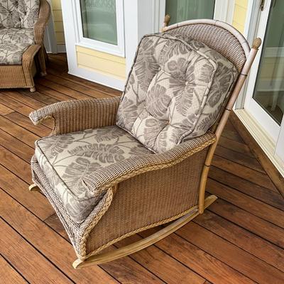 556 Lloyd Flanders Large Wicker Rocking Chair with Cushion AS-IS