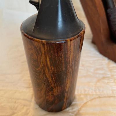 Pipe stand and lighter