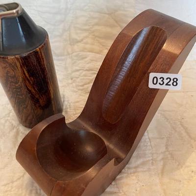 Pipe stand and lighter