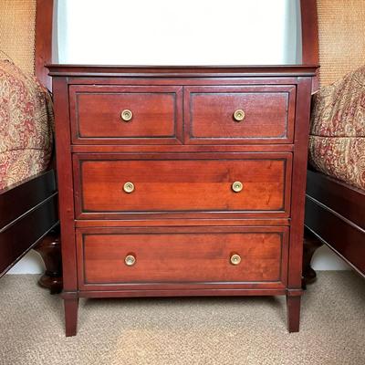 580 GRANGE Cherry Three Drawer Chest