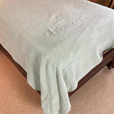 591 Pair of Mint Green 100% Cotton Bloomingdales Throw Blankets