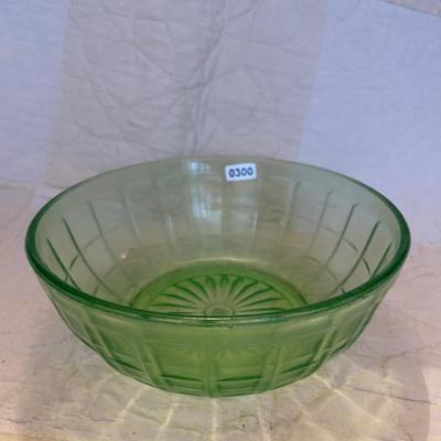 Hazel Atlas large berry bowl