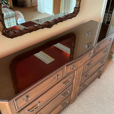 605 Lexington Furniture Southern Living Nine Drawer Dresser
