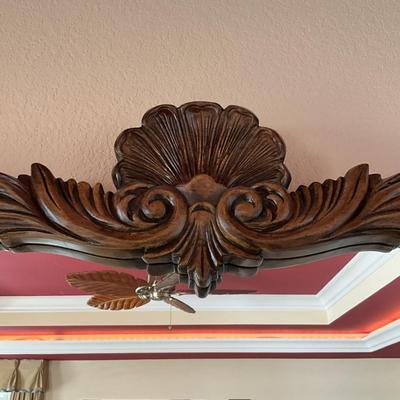 606 Lexington Shell Motif Wall Mirror