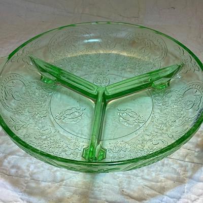 Indiana glass,green uranium, 3 feet dish