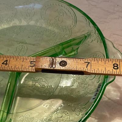 Indiana glass,green uranium, 3 feet dish
