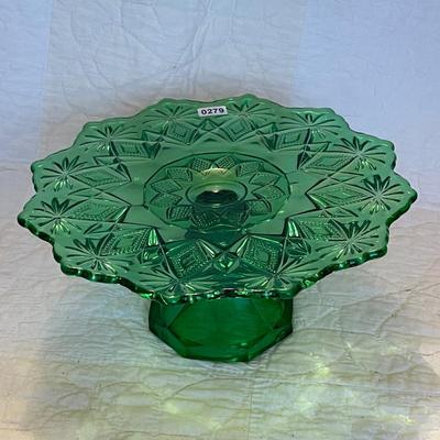 Pedestal serving dish