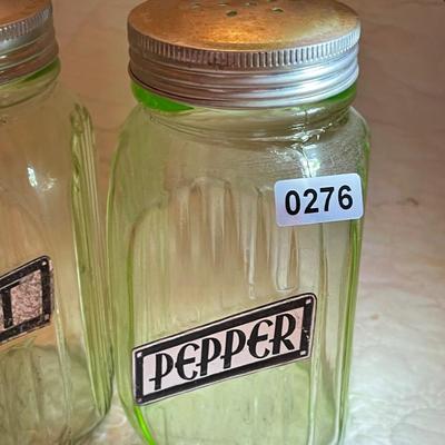 Uranium depression Vaseline ribbed salt & pepper
