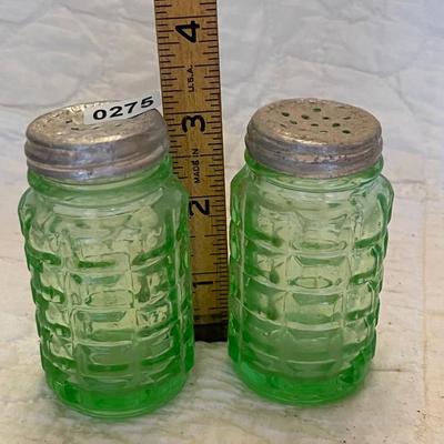 Anchor Hocking waffle pattern green salt & pepper