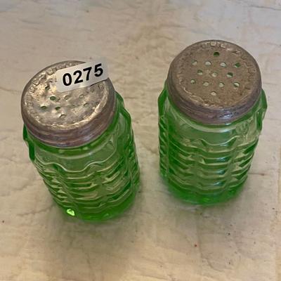 Anchor Hocking waffle pattern green salt & pepper