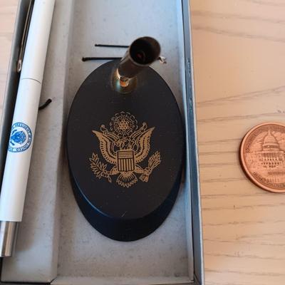 PRESIDENTIAL SEAL PEN HOLDER AND RONALD REAGAN MEDAL