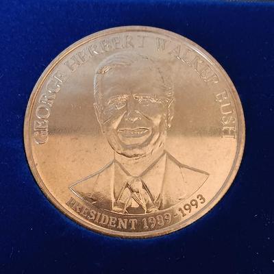 5 PRESIDENTIAL MEDALS