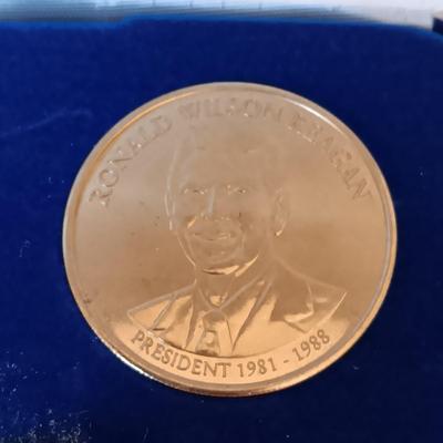 5 PRESIDENTIAL MEDALS