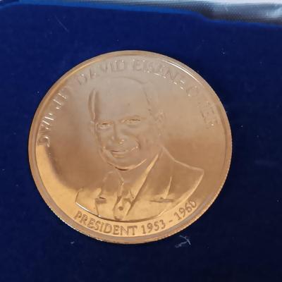 5 PRESIDENTIAL MEDALS