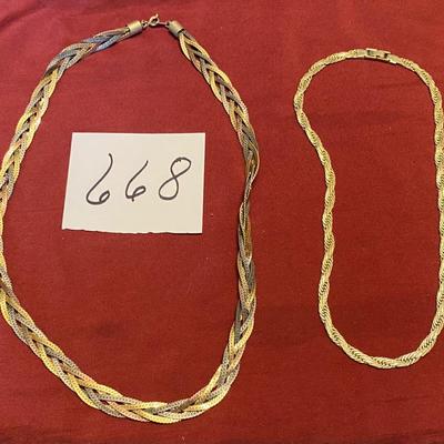 Necklace Lot
