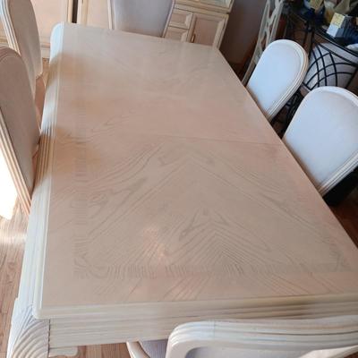 WHITE WASHED SOLID WOOD DINING TABLE W/6 CHAIRS AND 2 LEAVES (MATCHES LOTS 127 & 128)