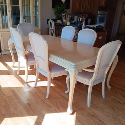 WHITE WASHED SOLID WOOD DINING TABLE W/6 CHAIRS AND 2 LEAVES (MATCHES LOTS 127 & 128)