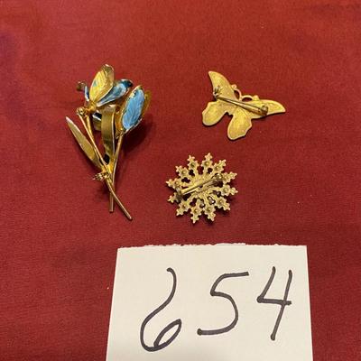 Brooch Lot