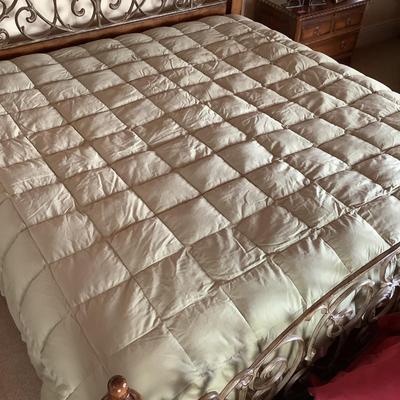 629 Restoration Hardware Down Quilted King Comforter