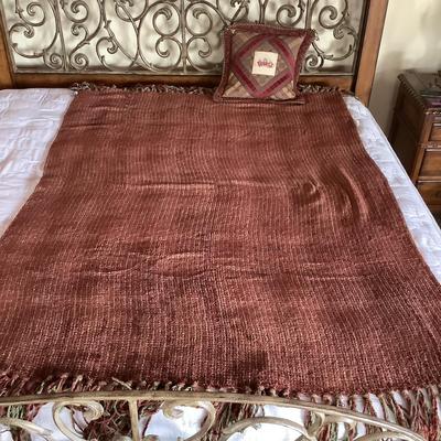 631 Brown/Green Tassel Throw Blanket w/ Custom Monkey Pillow