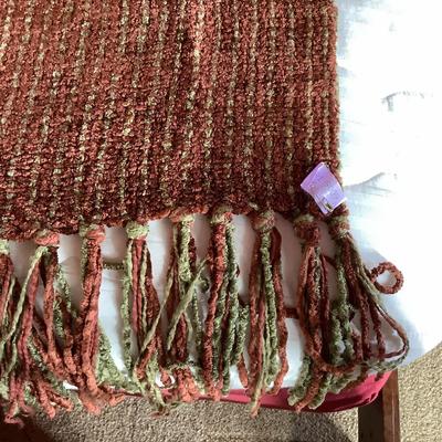 631 Brown/Green Tassel Throw Blanket w/ Custom Monkey Pillow