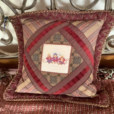 631 Brown/Green Tassel Throw Blanket w/ Custom Monkey Pillow