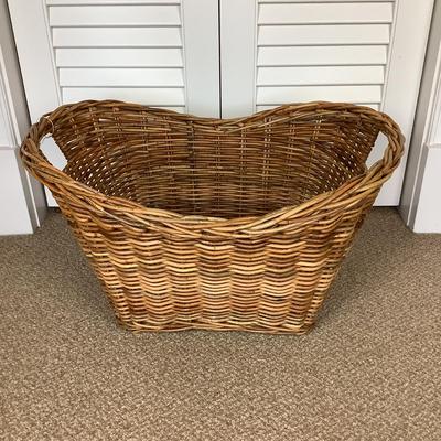 637 Large Rattan Basket