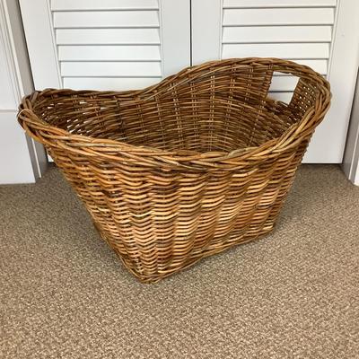 637 Large Rattan Basket