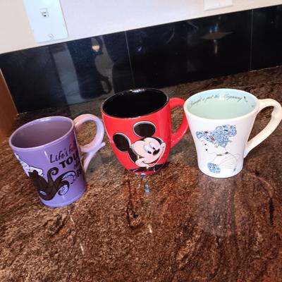 3 DISNEY COFFEE MUGS