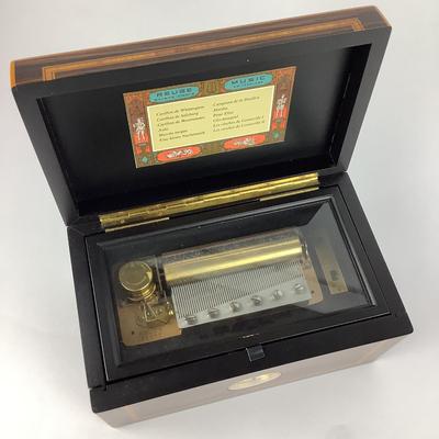 649 Reuge Music Box & Clock