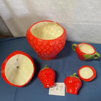 Vintage Strawberry Set