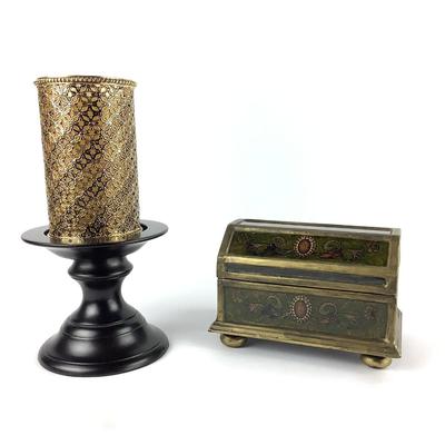 657 Decorative Painted Box w/ Gold Candle Stand