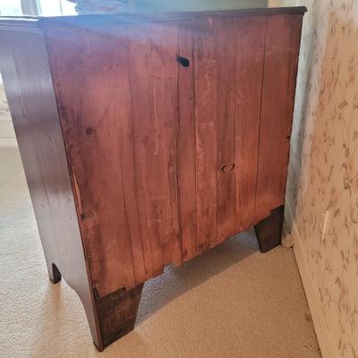 Antique Colonial Style Five Drawer Dresser (3GB1-CE)