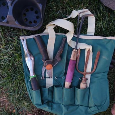 FELT PLANT POTS, GARDENING TOOLS AND MORE