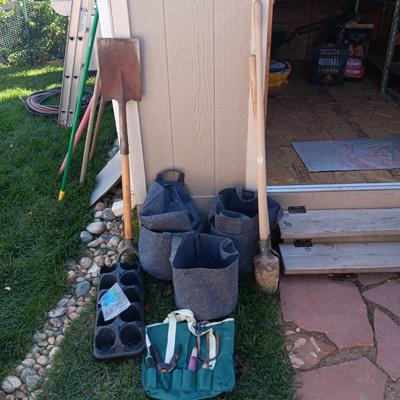 FELT PLANT POTS, GARDENING TOOLS AND MORE