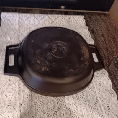 10" CAST IRON SKILLET