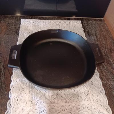 12" CAST IRON SKILLET