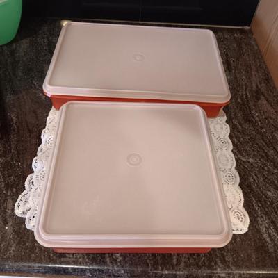 TUPPERWARE FOOD STORAGE CONTAINERS