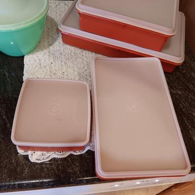 TUPPERWARE FOOD STORAGE CONTAINERS