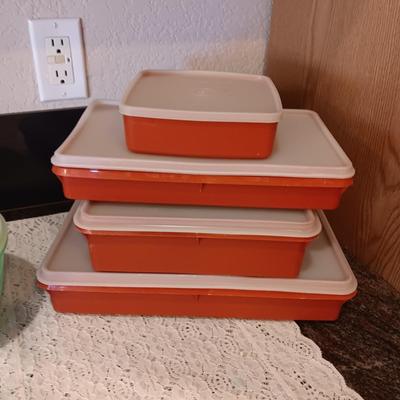 TUPPERWARE FOOD STORAGE CONTAINERS