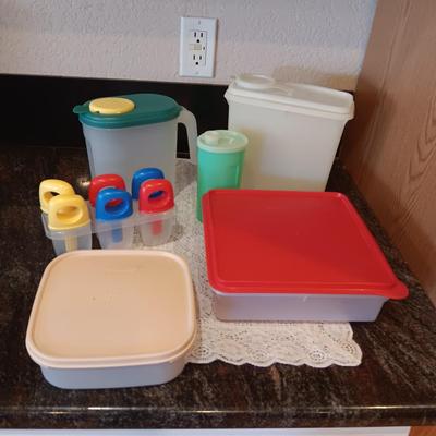TUPPERWARE FOOD STORAGE CONTAINERS