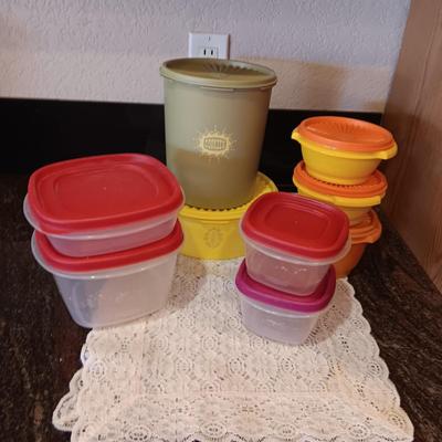TUPPERWARE AND OTHER FOOD STORAGE CONTAINERS