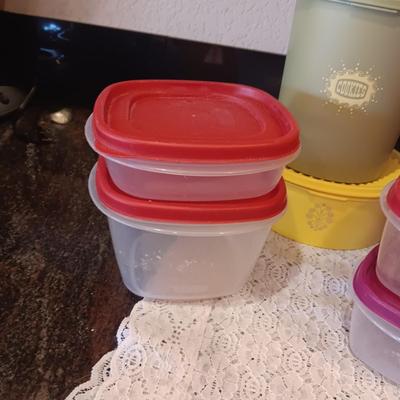 TUPPERWARE AND OTHER FOOD STORAGE CONTAINERS