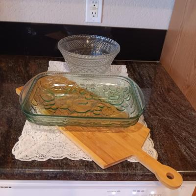 WOODEN CUTTING BOARD, SERVING BOWL AND CASSEROLE DISH